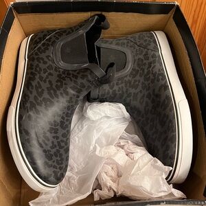 Women’s Rubber Boot size 9